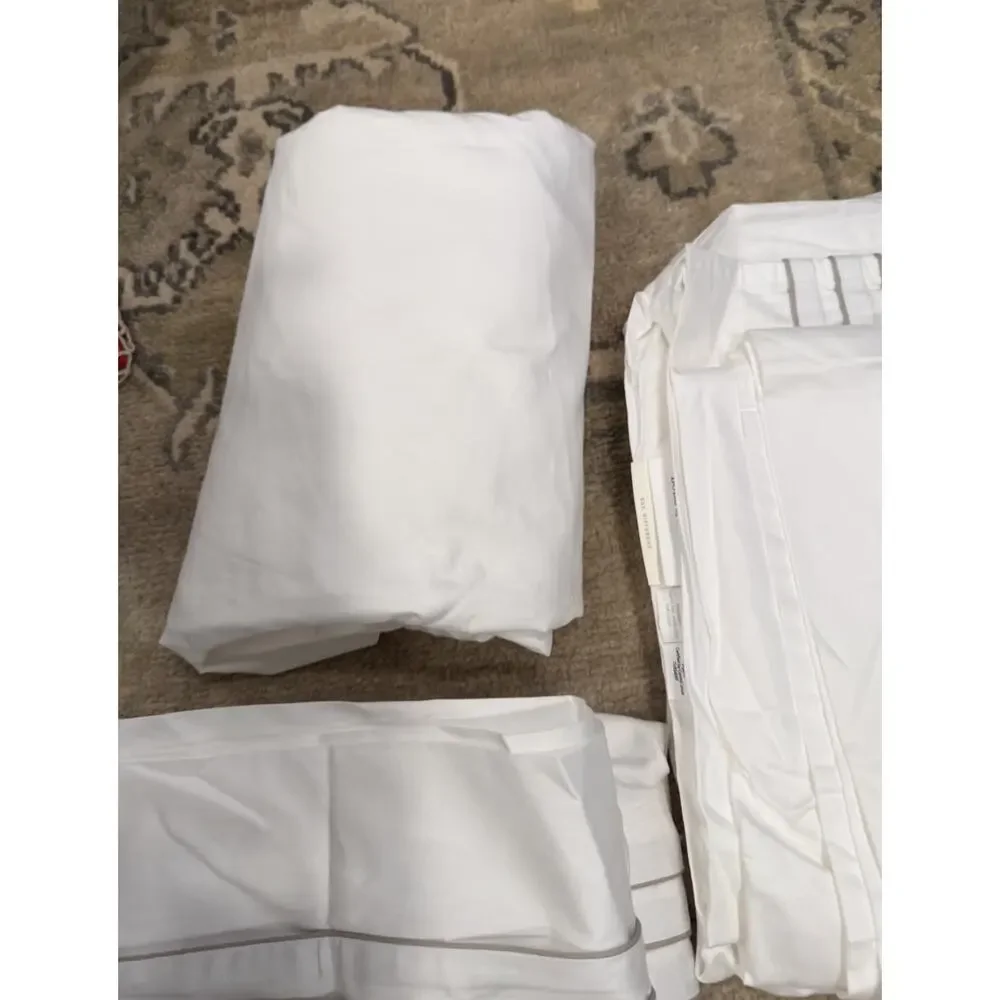 Boll & Branch Signature Triple Pleat Organic Cotton Sheet Set White Pewter Queen
